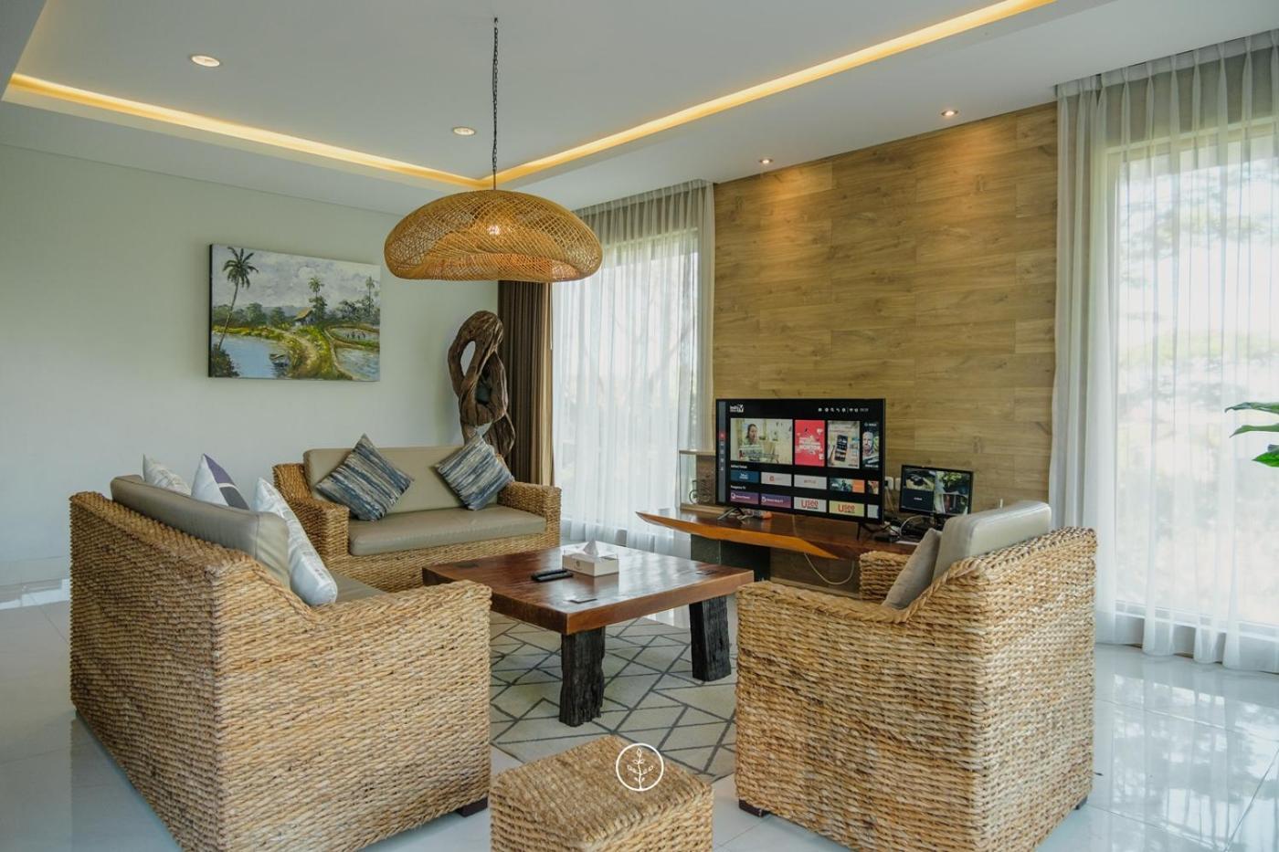 Anindya Hill View Villa 7 Bedrooms With A Private Swimming Pool Bandung Buitenkant foto